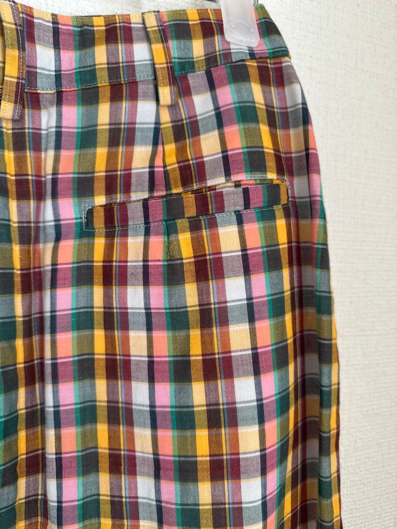 美品AURALEEマドラスチェックスカート