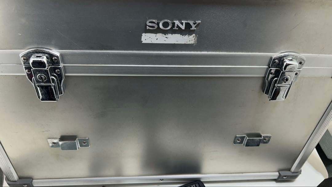 SONY LCH-VX2000 ビデオカメラケース アルミ製 大容量ハードケース
