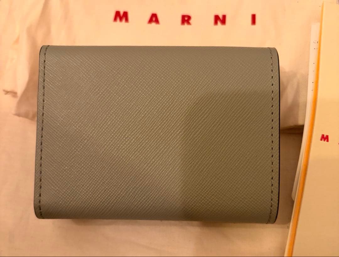 新品未使用 MARNI サフィアーノ 三つ折り財布