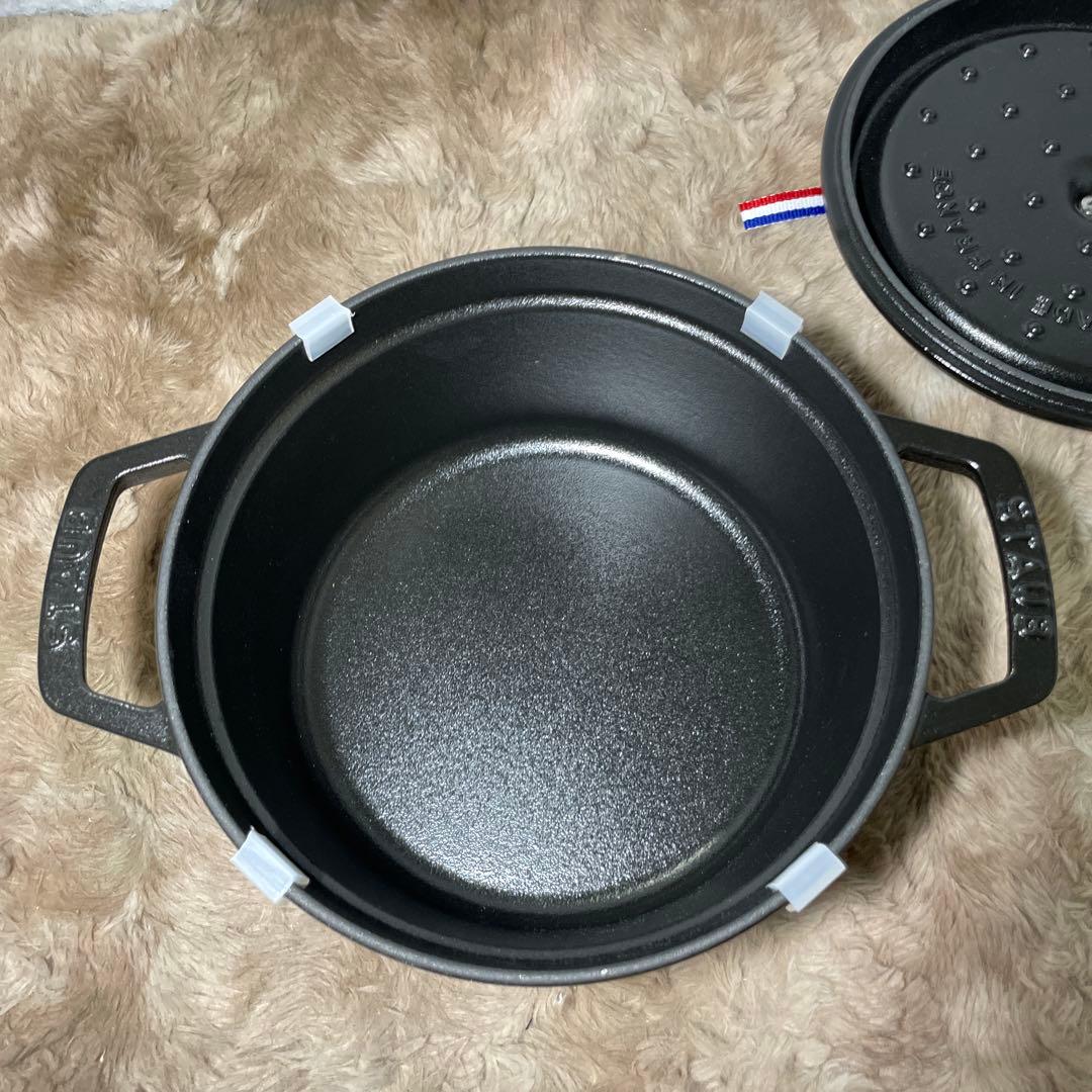 staub 「ピコ ココット ラウンド ブラック 20cm 」40509-487