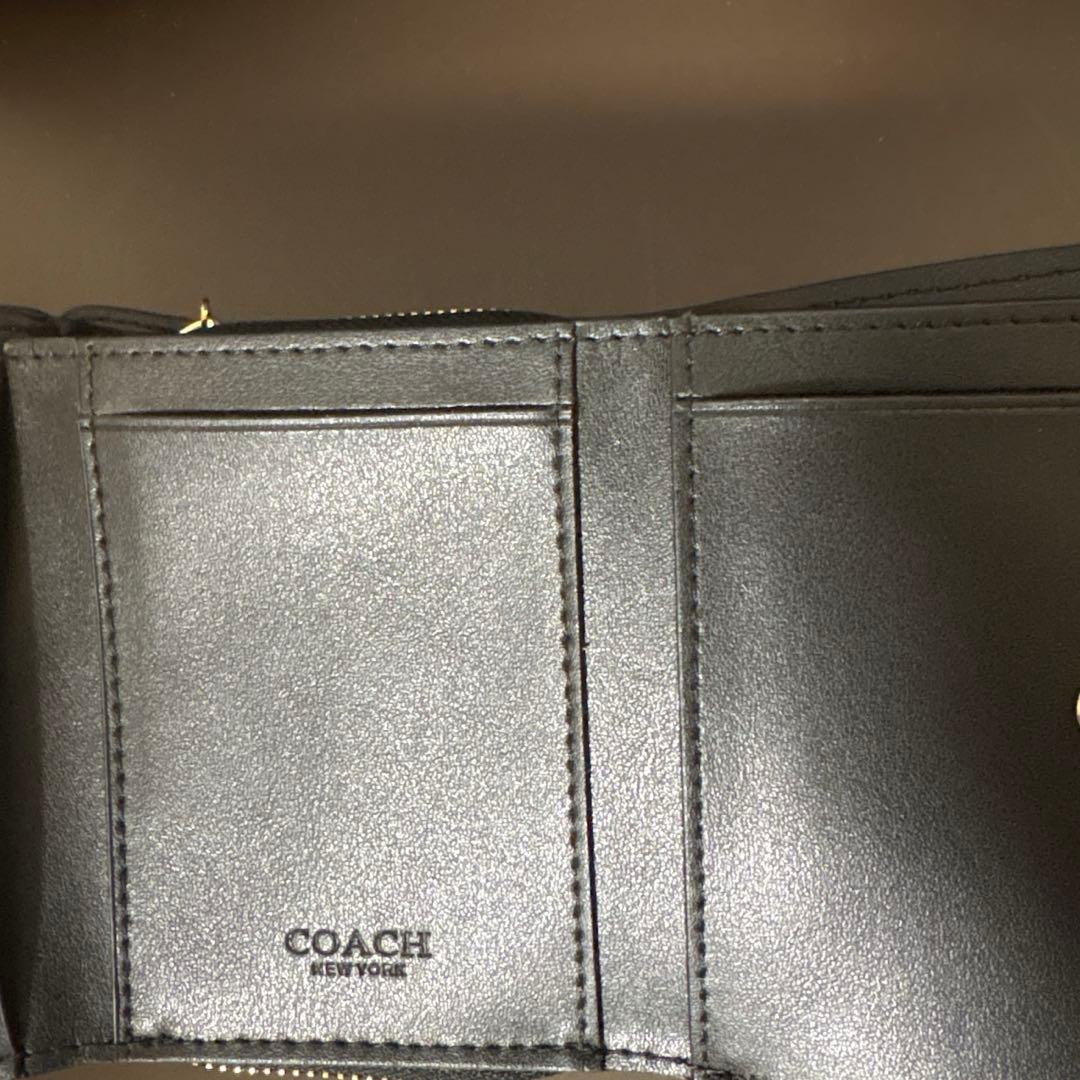 コーチ　レオパ柄　折財布　美品