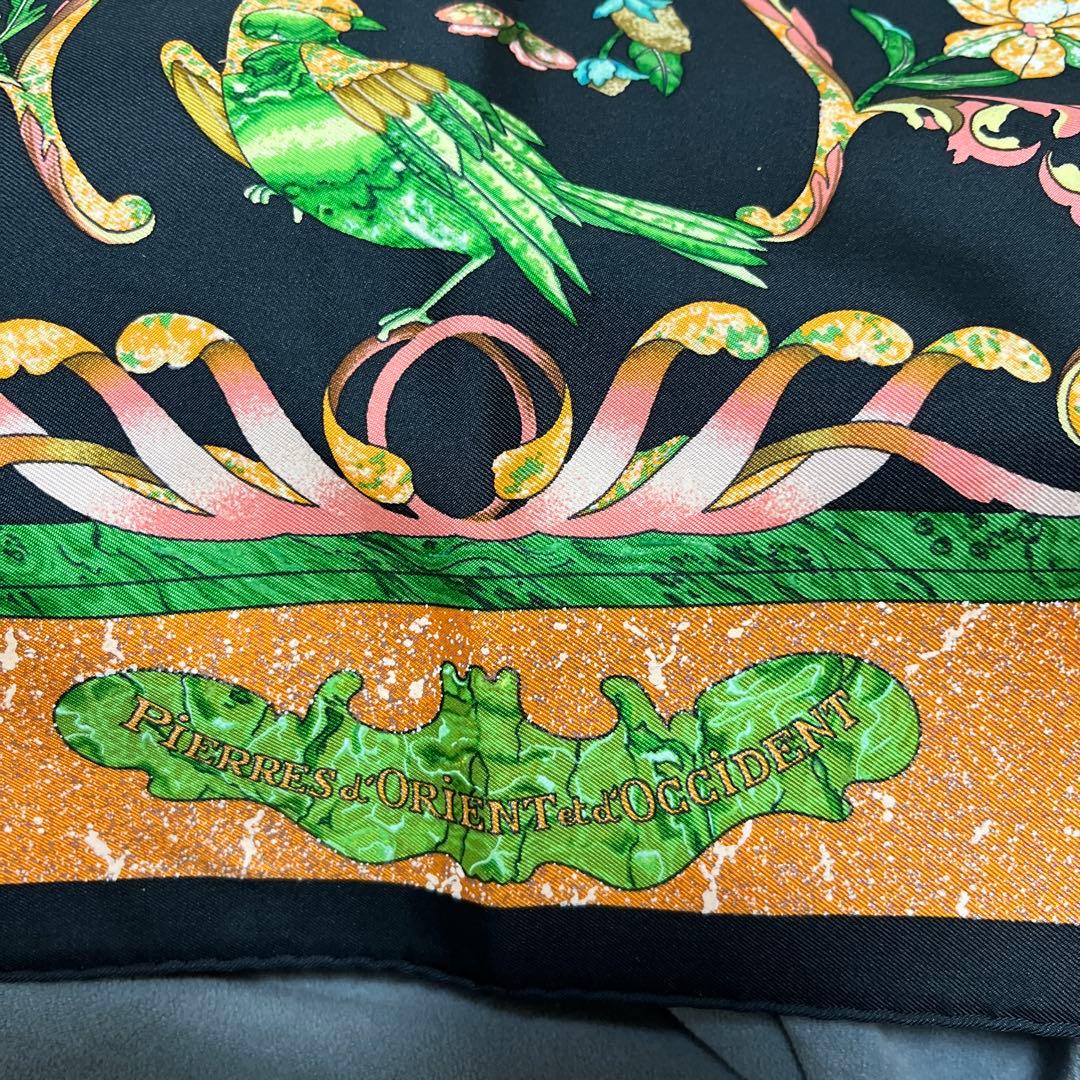 エルメス HERMES スカーフ カレ90 東洋と西洋の石細工 シルク