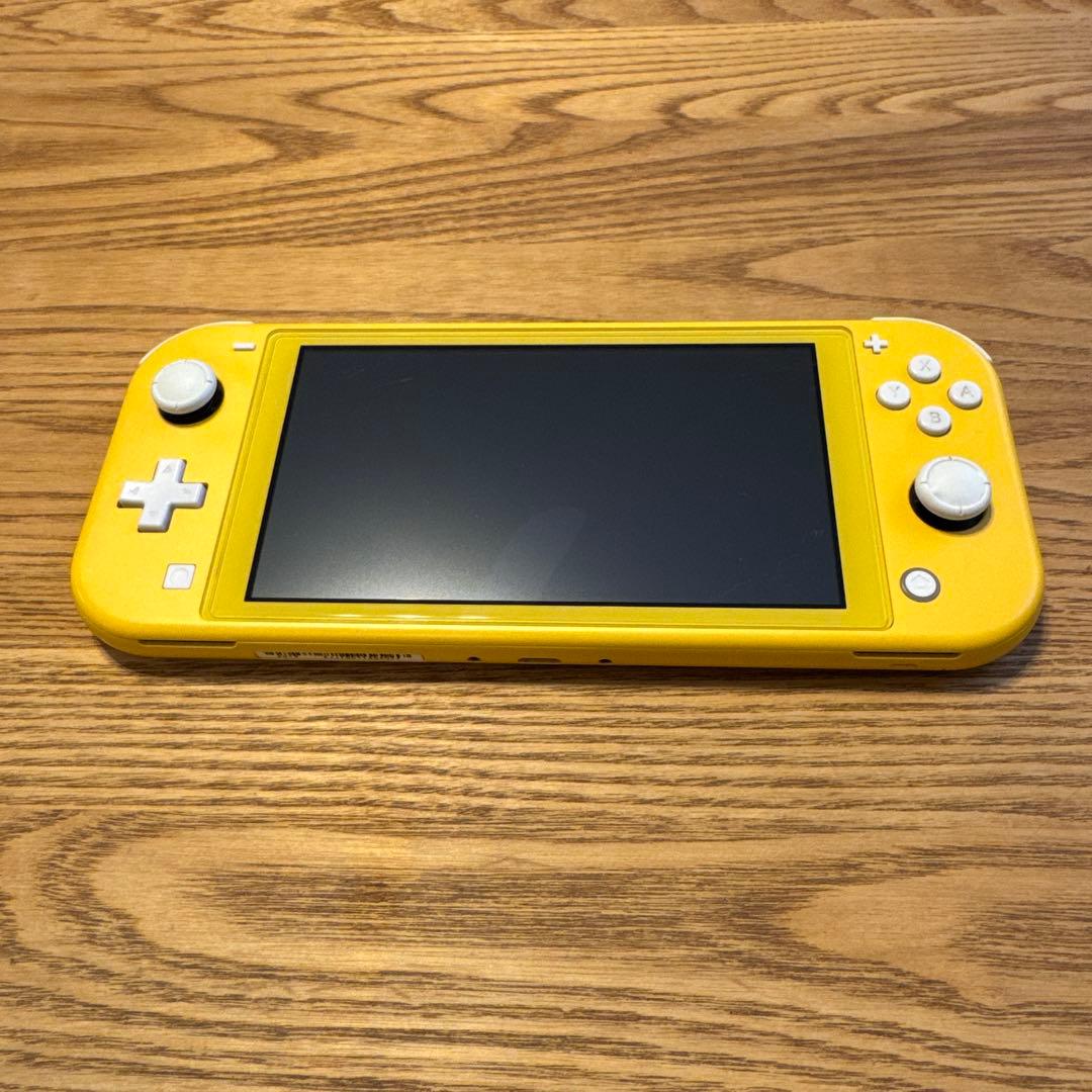Nintendo Switch Lite イエロー スイッチライト【ケース付き】