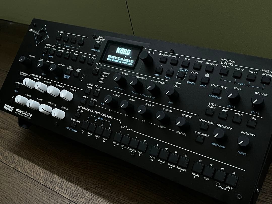 KORG wavestate module シンセサイザー 美品　元箱付き