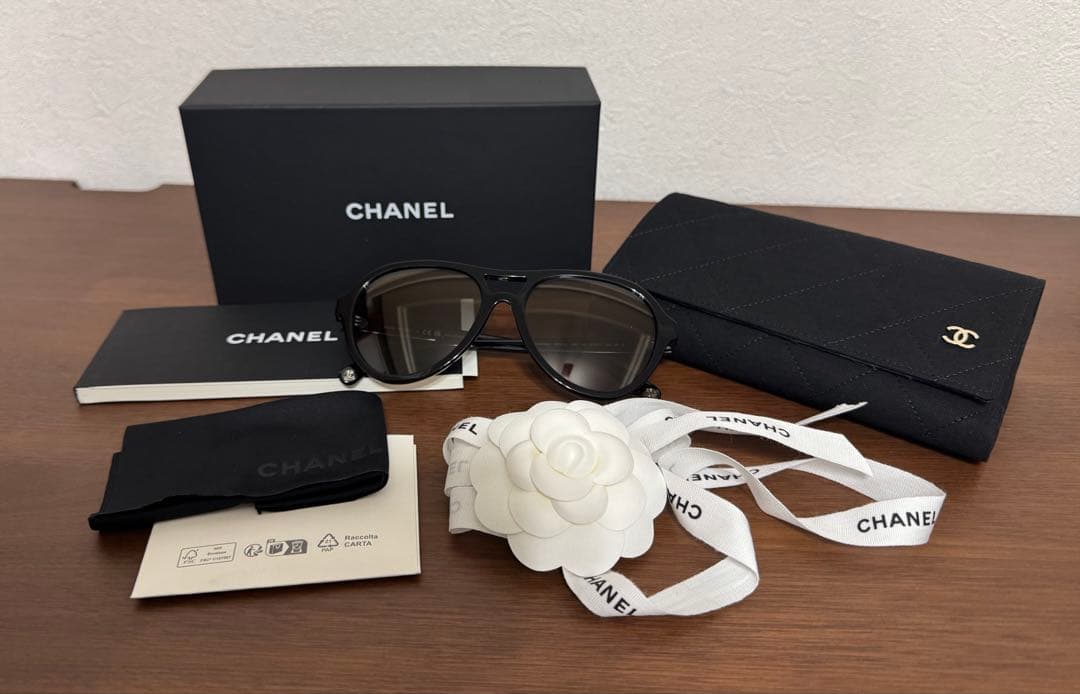 シャネル　パイロット シェイプ アイウェア　ブラック　サングラス
