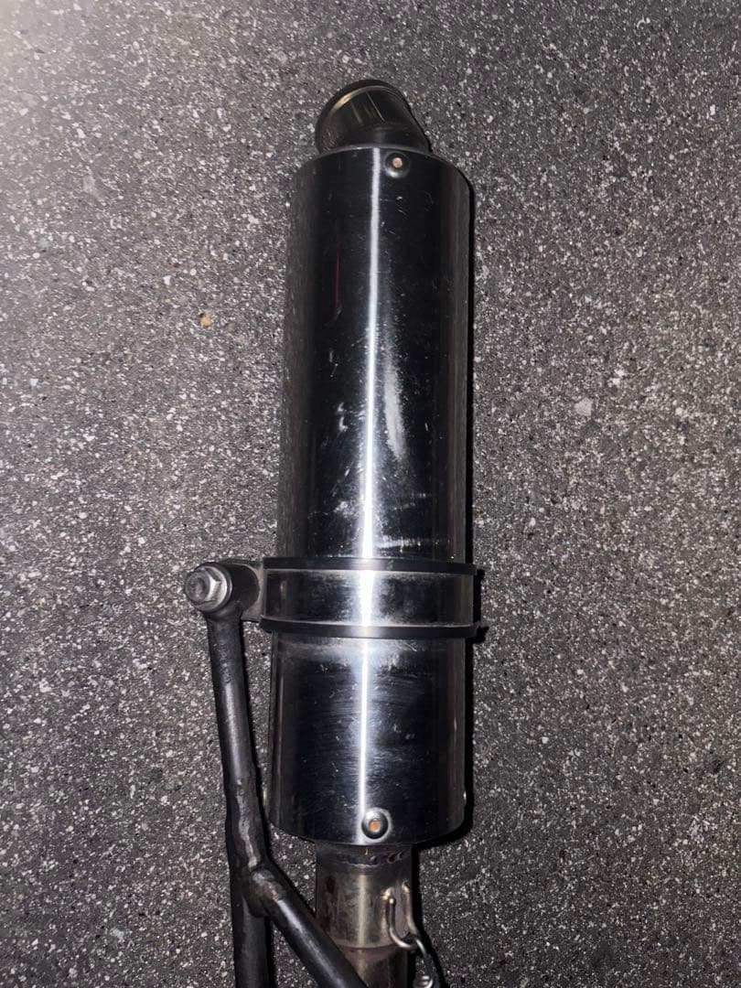 アドレスv125g 油漢　マフラー