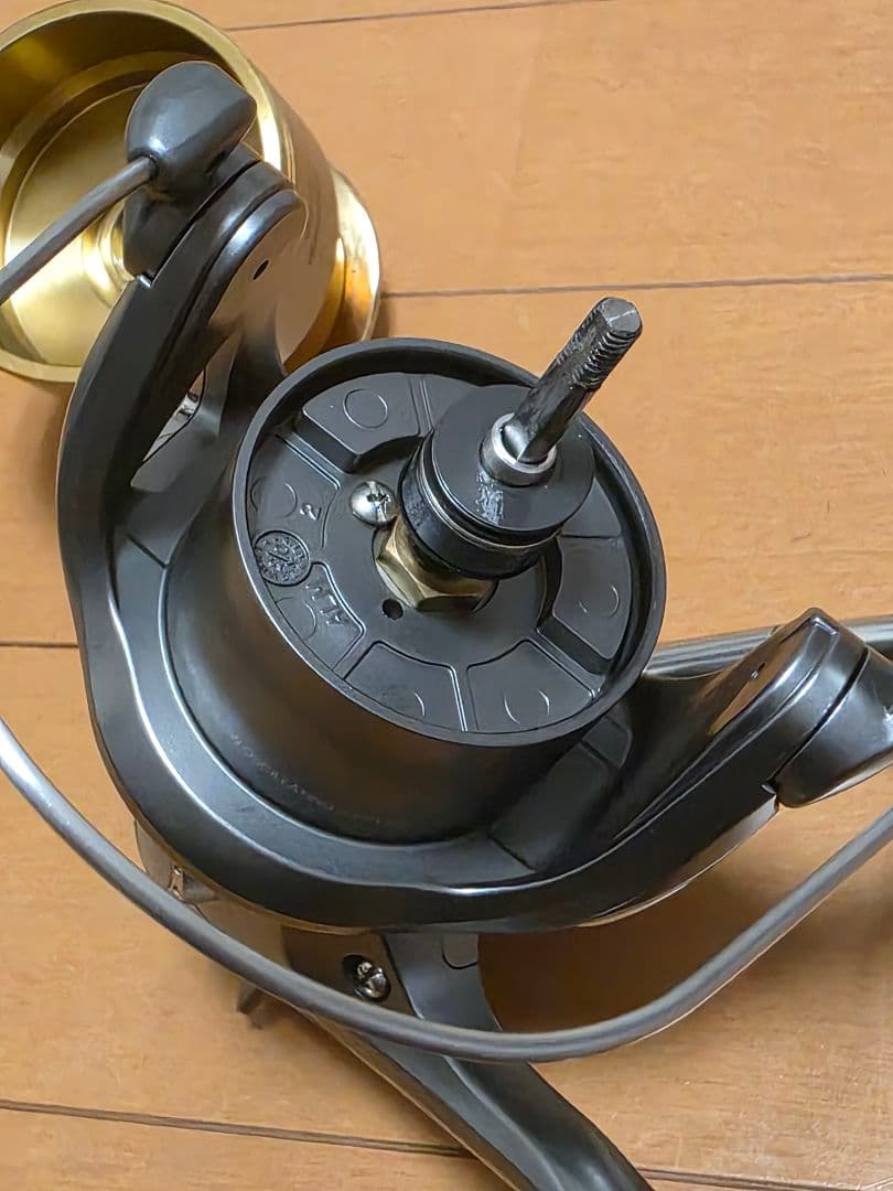 極美品　シマノ　02ツインパワー　8000HG