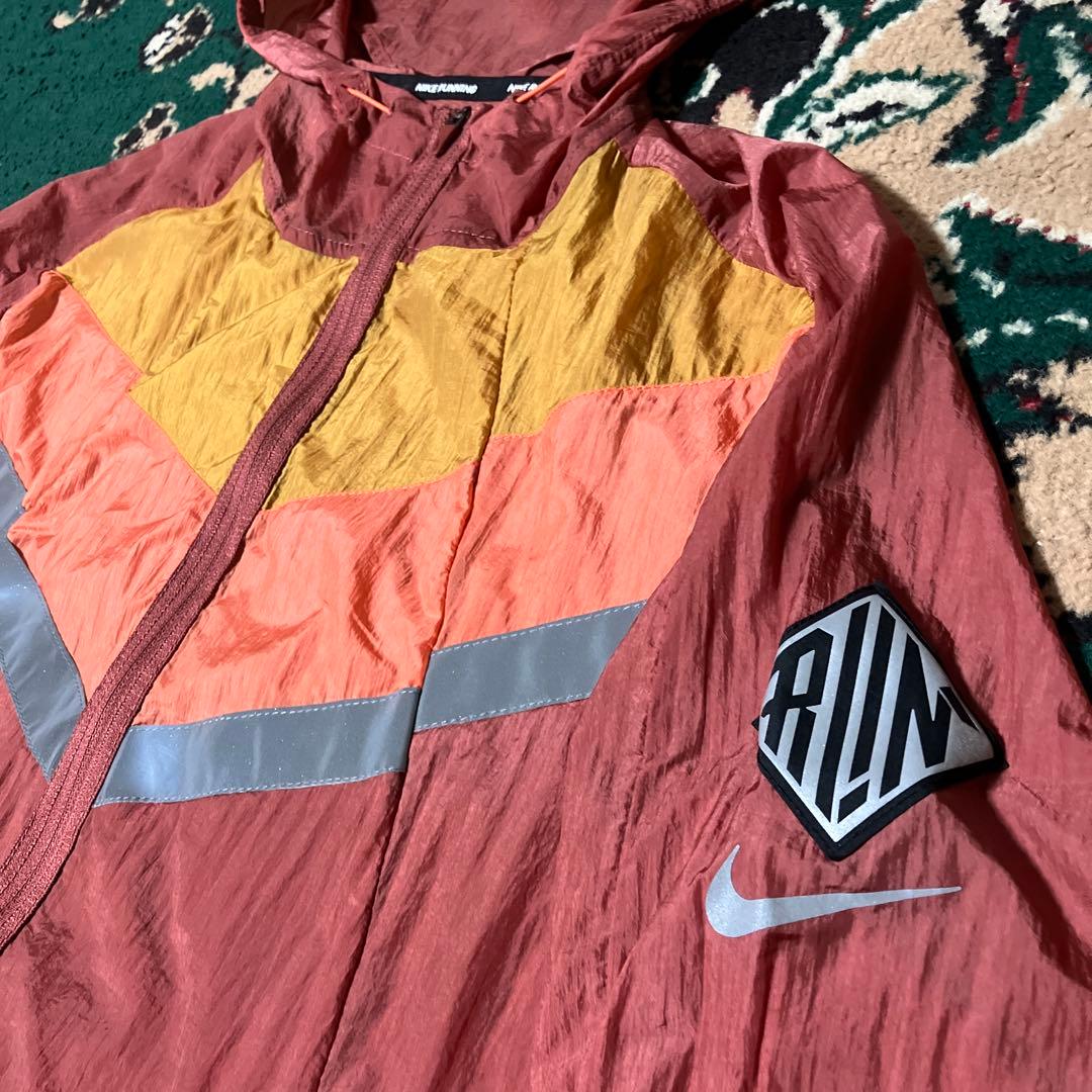 NIKE ナイキ　ワイルドラン ウィンドランナー ランニングジャケット