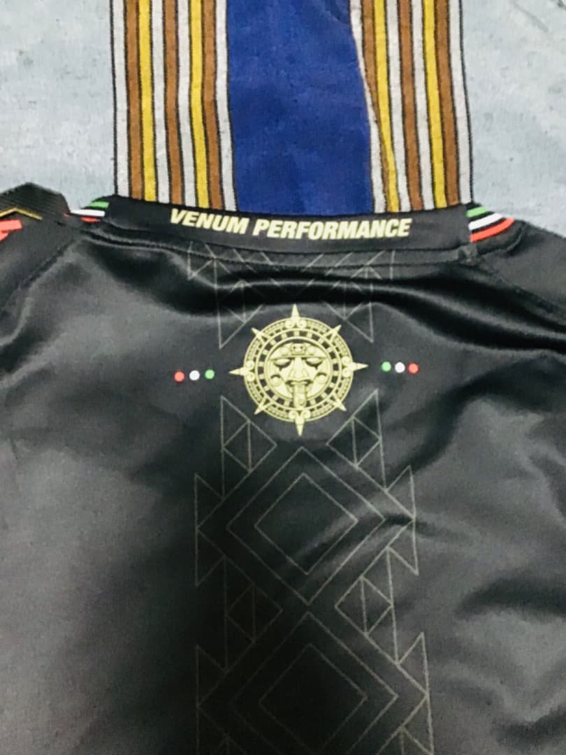 （在庫最後の商品）正規品 NOCHE UFC VENUM サイズ L