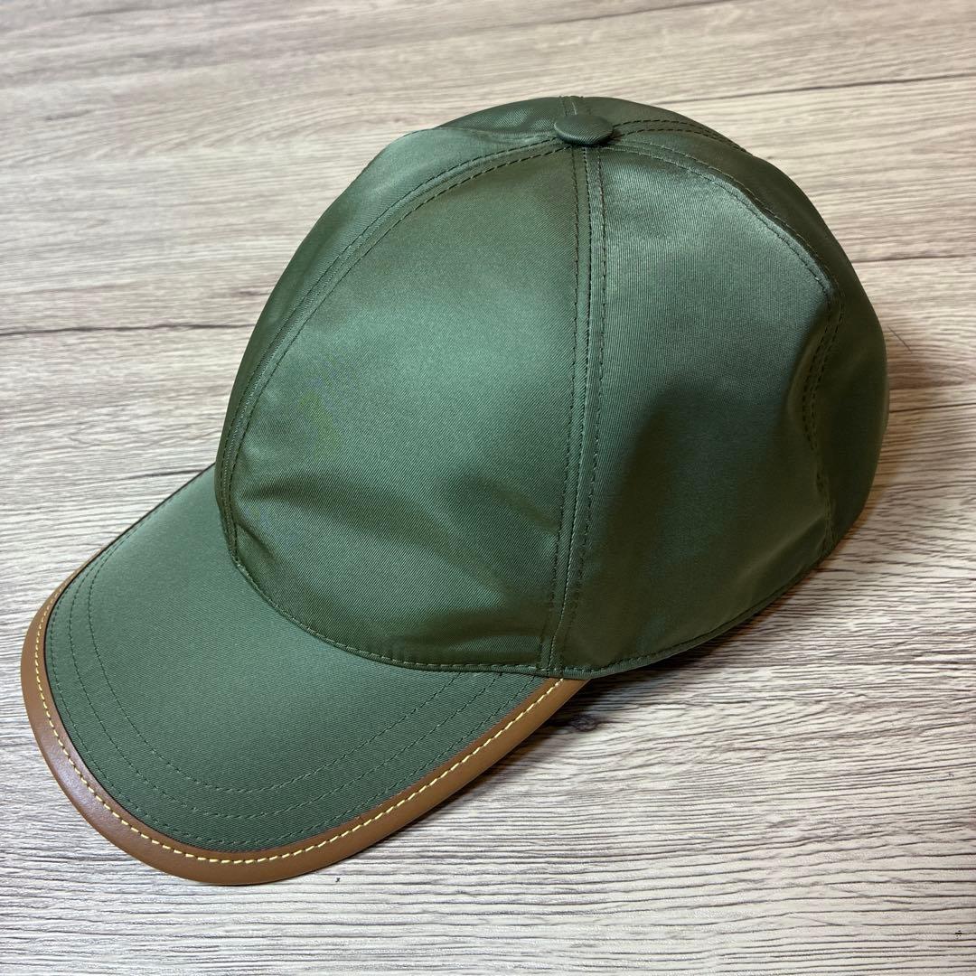 PRADA Re-Nylon xレザー ベースボールキャップ　現行　三角ロゴ