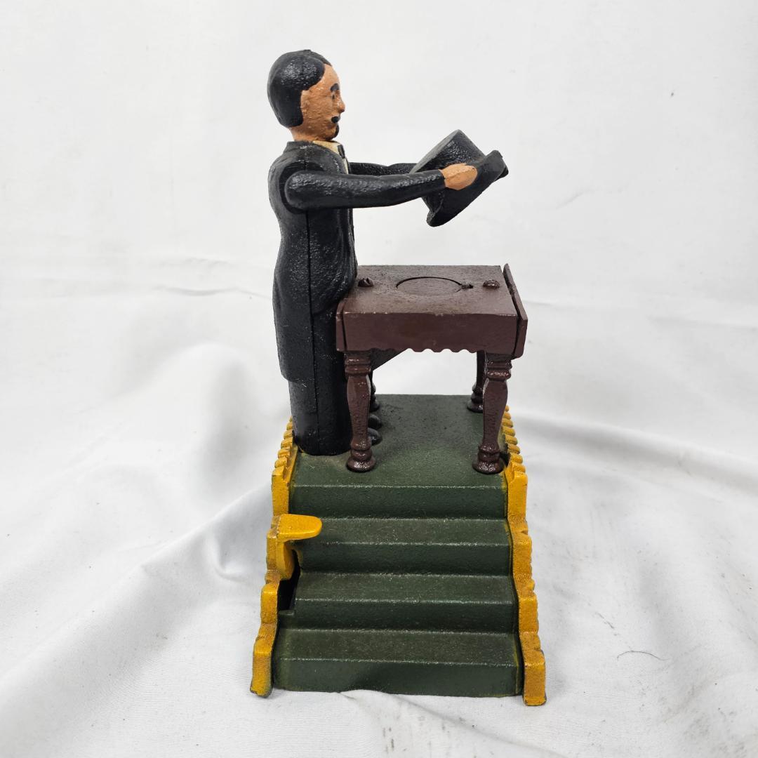 アンティーク 鋳鉄製 マジシャン 貯金箱 メカニカルバンク 動作OK