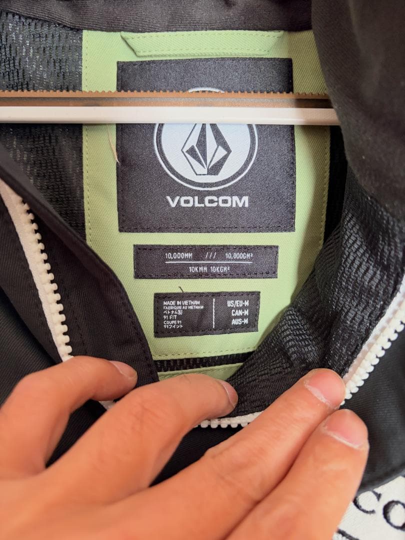 VOLCOM スノーボードジャケット USサイズM（日本サイズL相当）