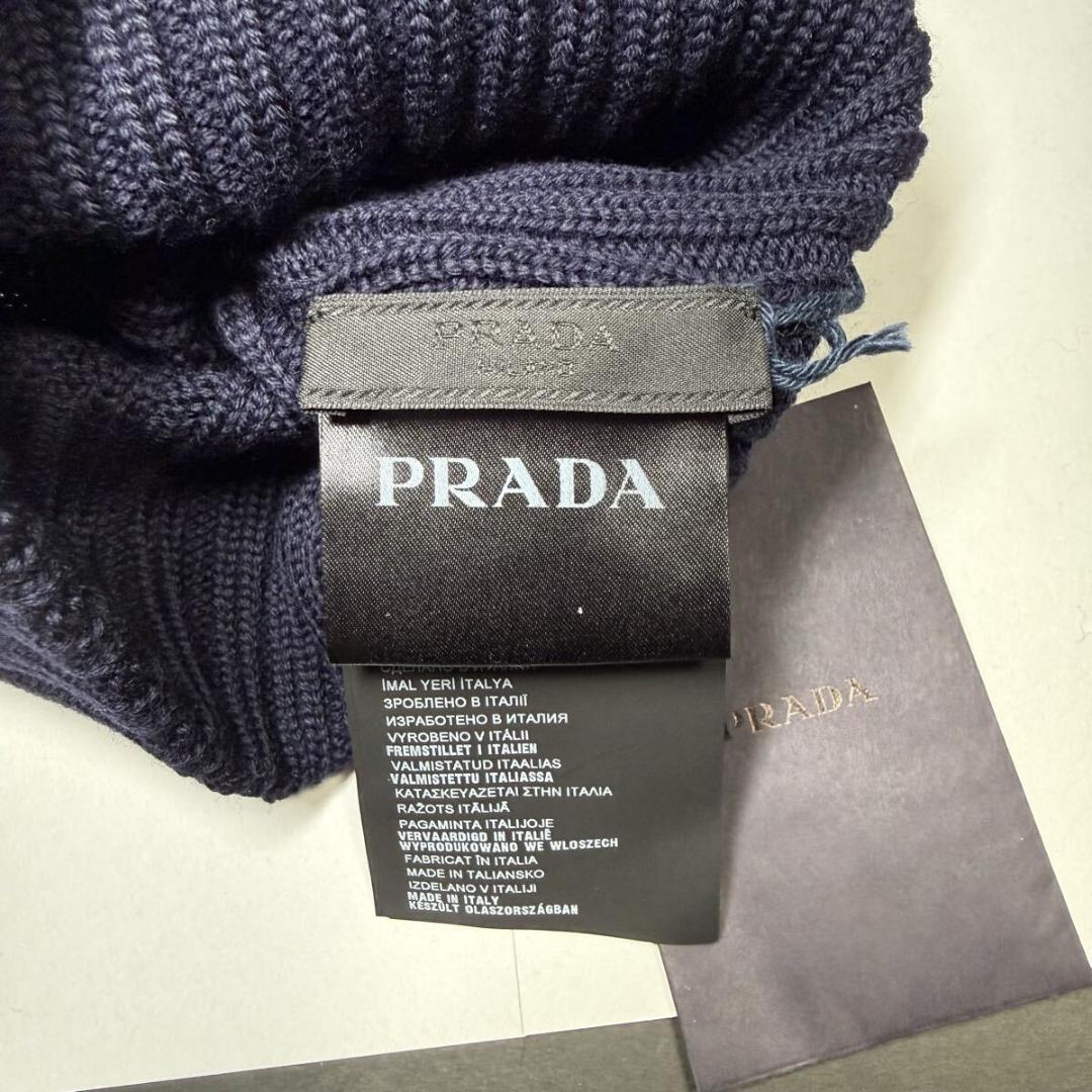 新品未使用タグ付き【PRADA 】ニット帽 ネイビー M メンズレディース