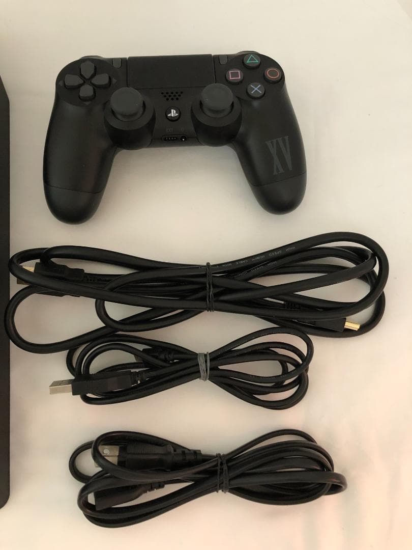 極美品　PS4 FINAL FANTASY XV ルナエディション 動作OK
