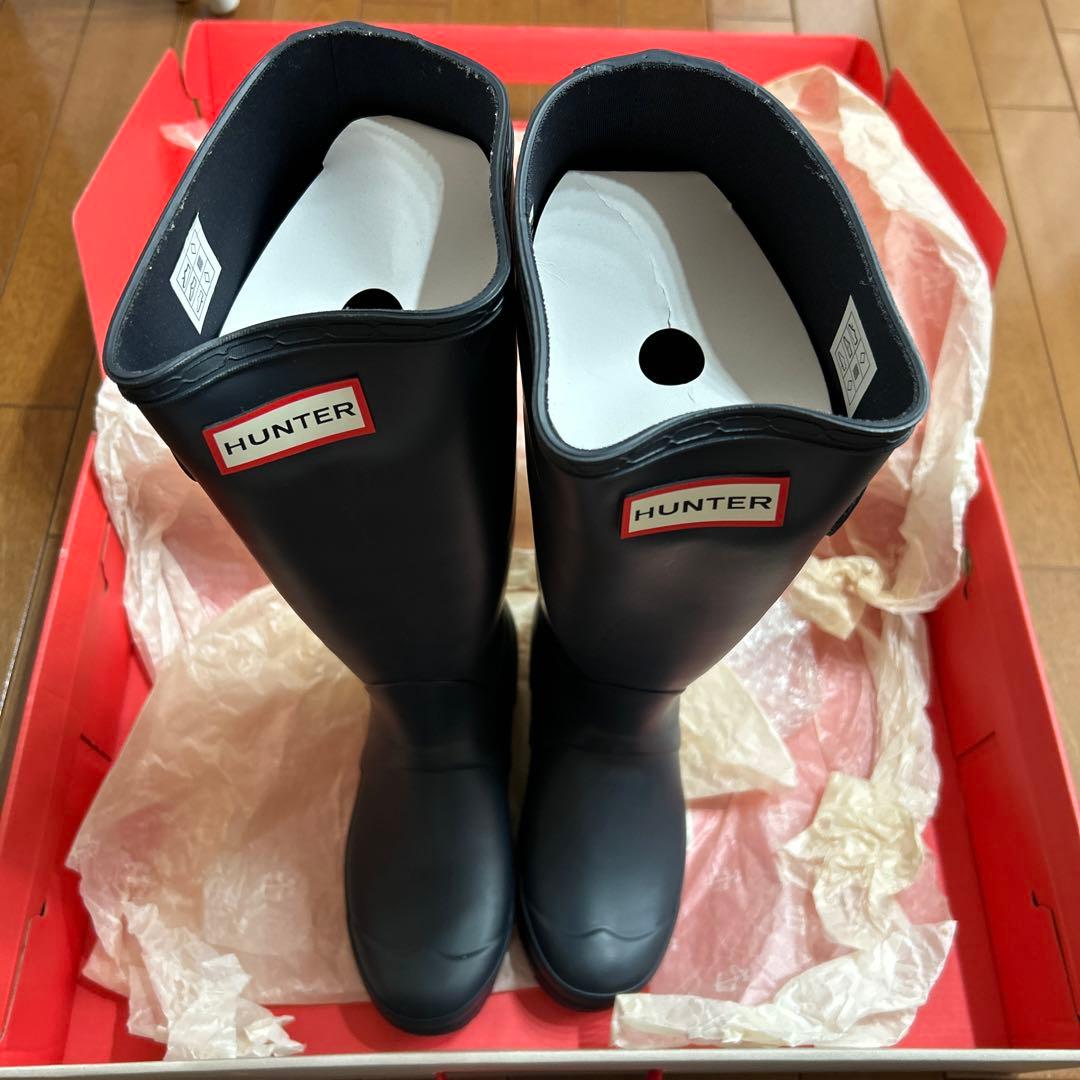 pichan！新品未使用　HUNTER ダークネイビー　長靴 バックル付き