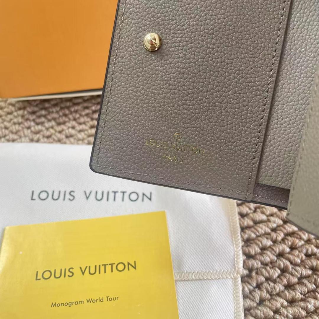 非売品/ノベルティ LOUIS VUITTON グレー 二つ折り財布
