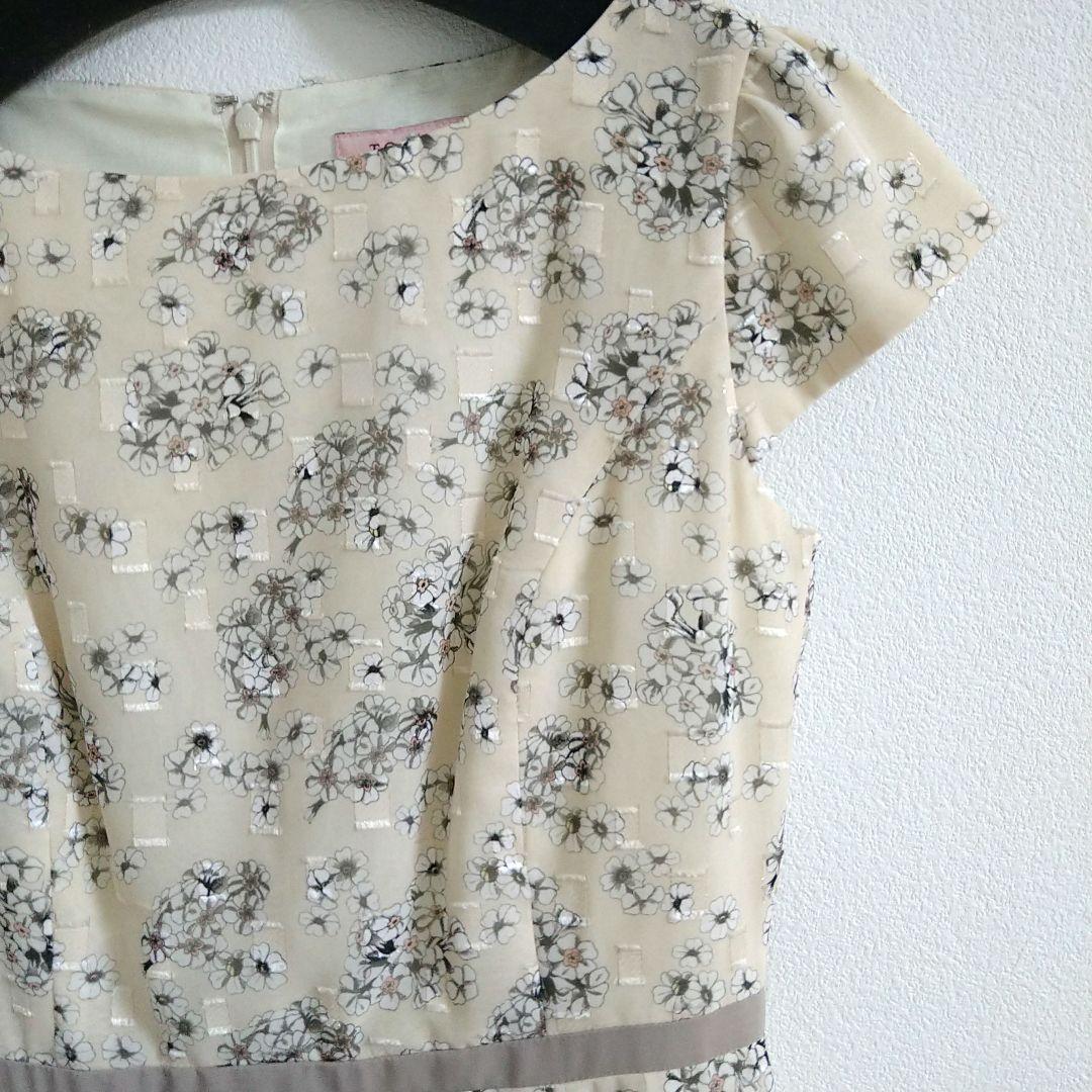 【最終値下げ】タグ付き未使用品☆トッカ☆各店限定販売☆花柄☆ワンピース