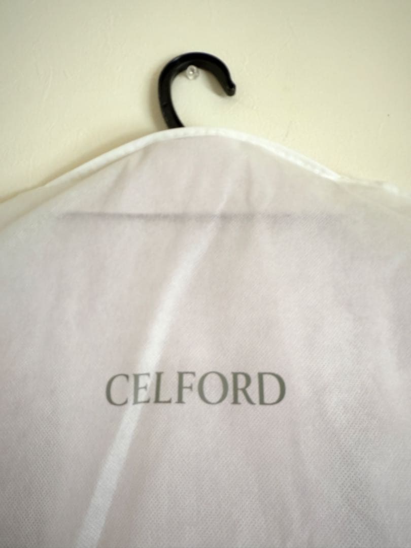 【新品未使用タグ付】2024年CELFORDプリーツデザイントレンチコート38