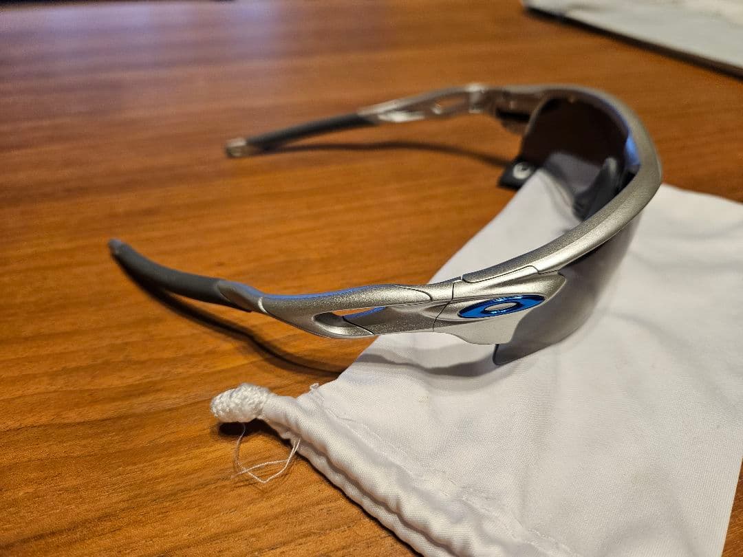 オークリー　OAKLEY サングラス シルバー/ブルー