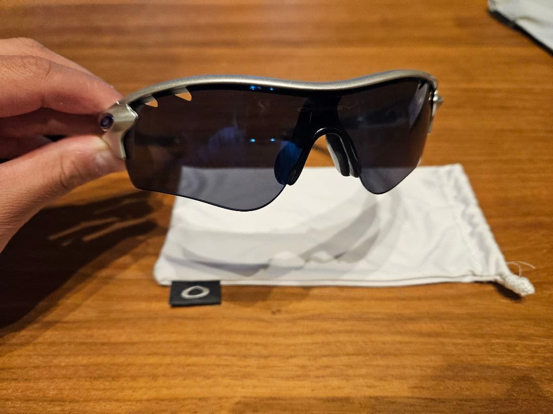 オークリー　OAKLEY サングラス シルバー/ブルー