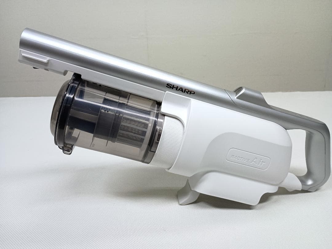 美品　SHARP　コードレススティック掃除機　EC-SR11-W　2025年製