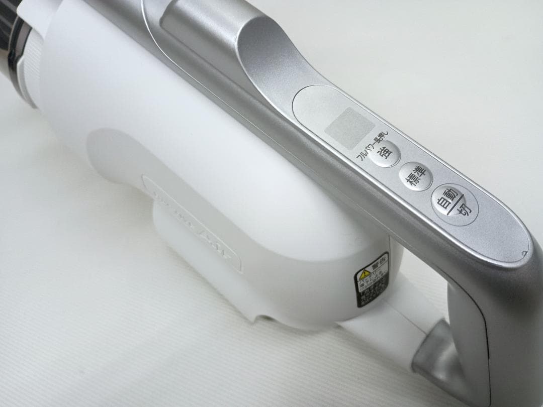 美品　SHARP　コードレススティック掃除機　EC-SR11-W　2025年製