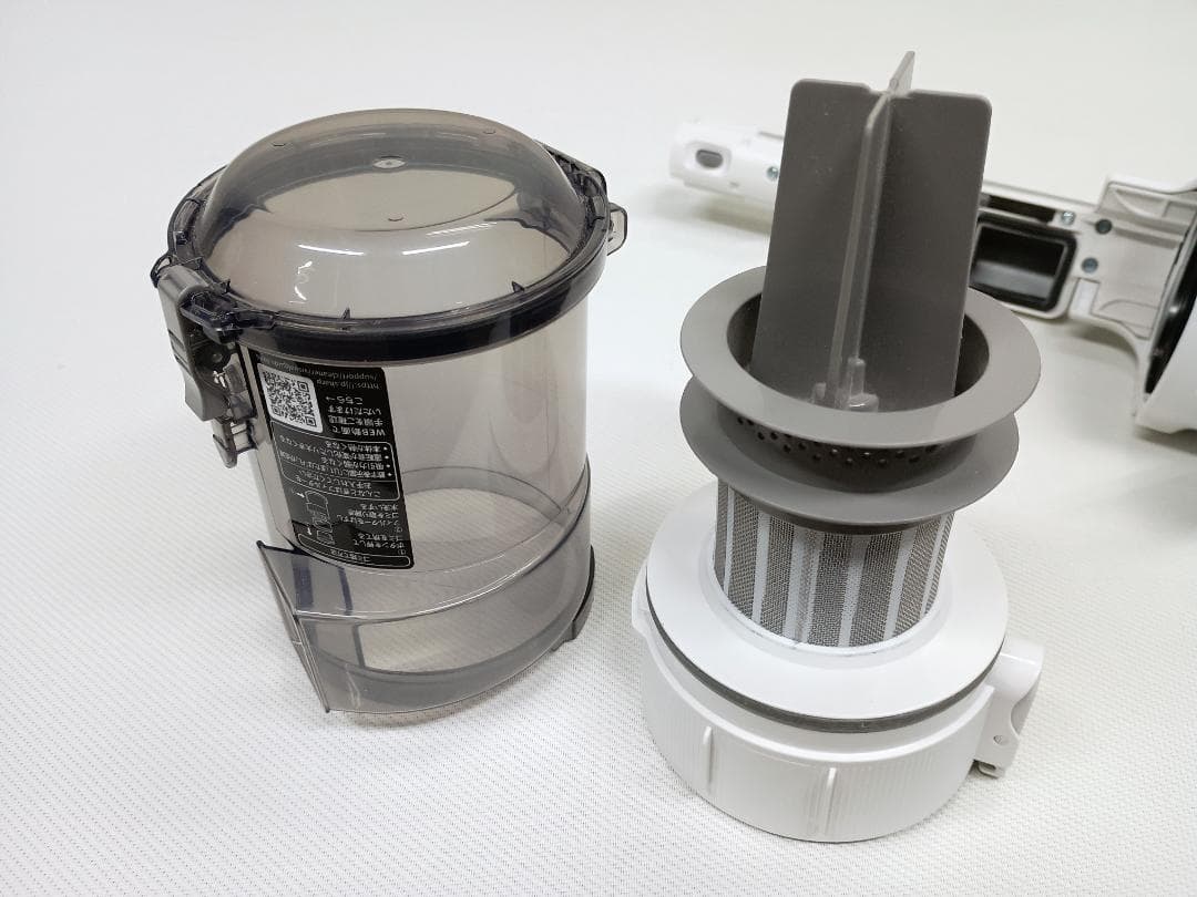 美品　SHARP　コードレススティック掃除機　EC-SR11-W　2025年製