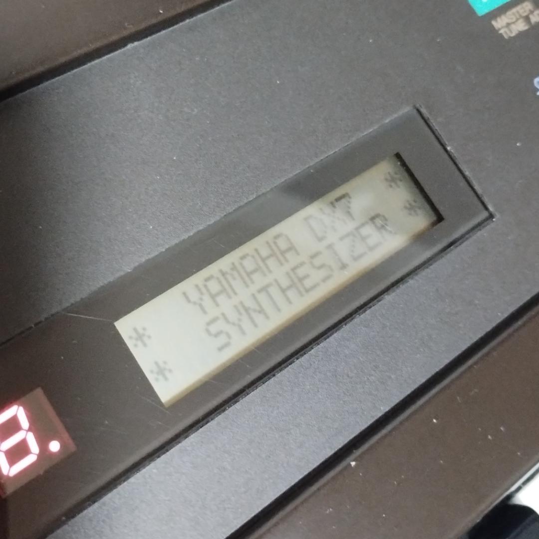 「 DX7 」YAMAHA・FM音源搭載デジタルシンセサイザー