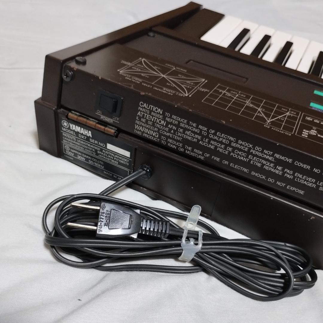 「 DX7 」YAMAHA・FM音源搭載デジタルシンセサイザー