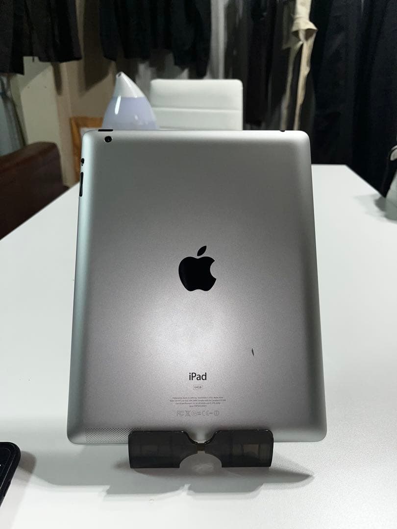 64GBバッテリー83%iPad 3世代 iOS9とiOS6起動可能