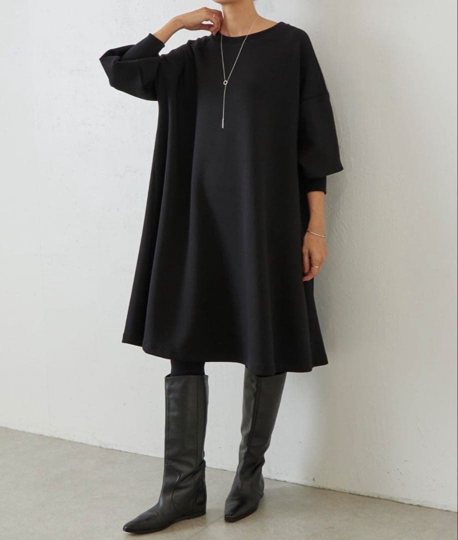 新品 BEARDSLEY 袖パフダンボールワンピース ガリャルダガランテ