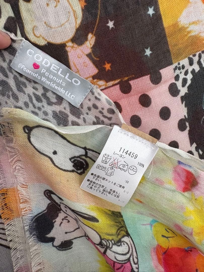 CODELLO × PEANUTS コデッロ×スヌーピー　大判ストール