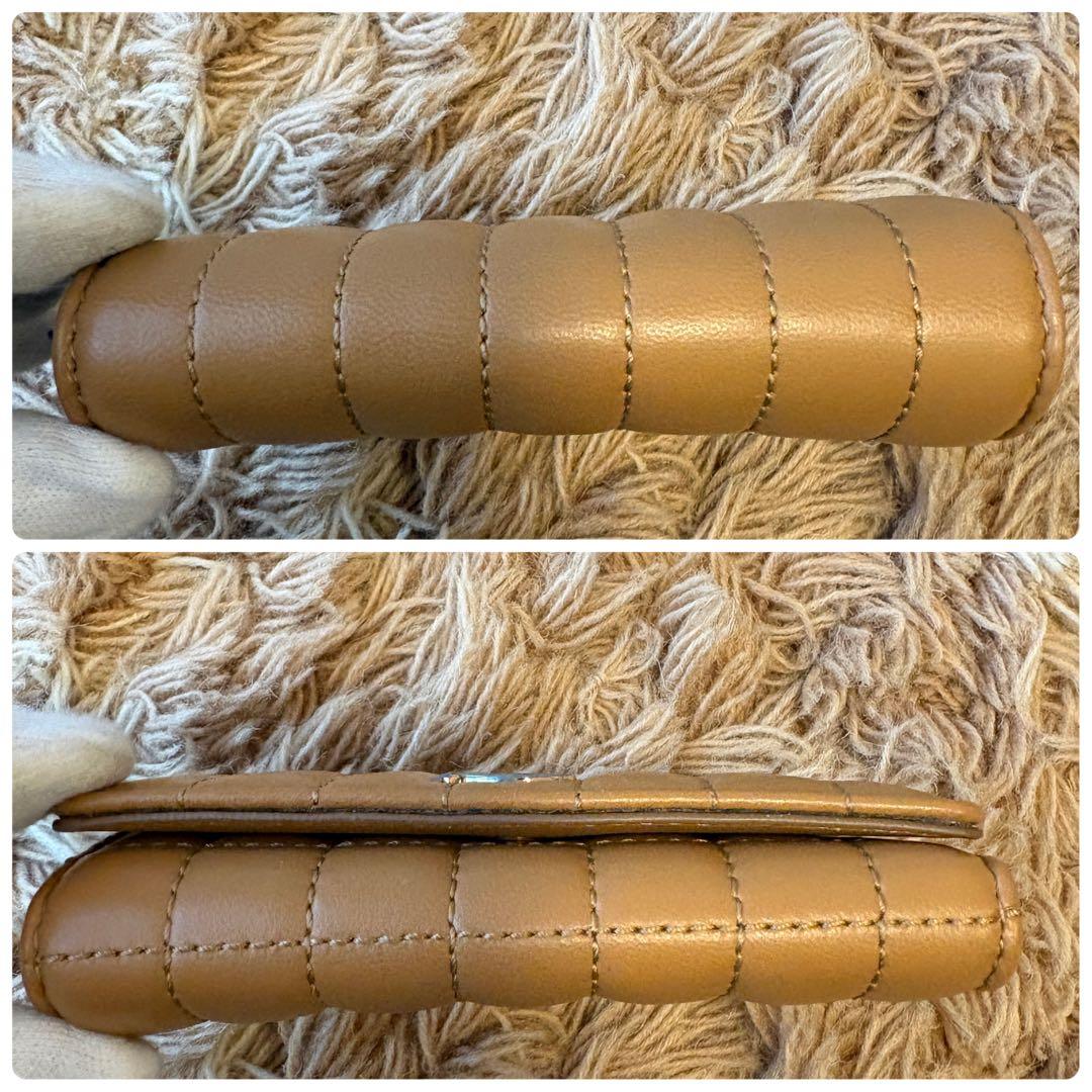 【未使用】バーバリー 三つ折り財布 TBロゴ 小銭入れあり ベージュ レディース