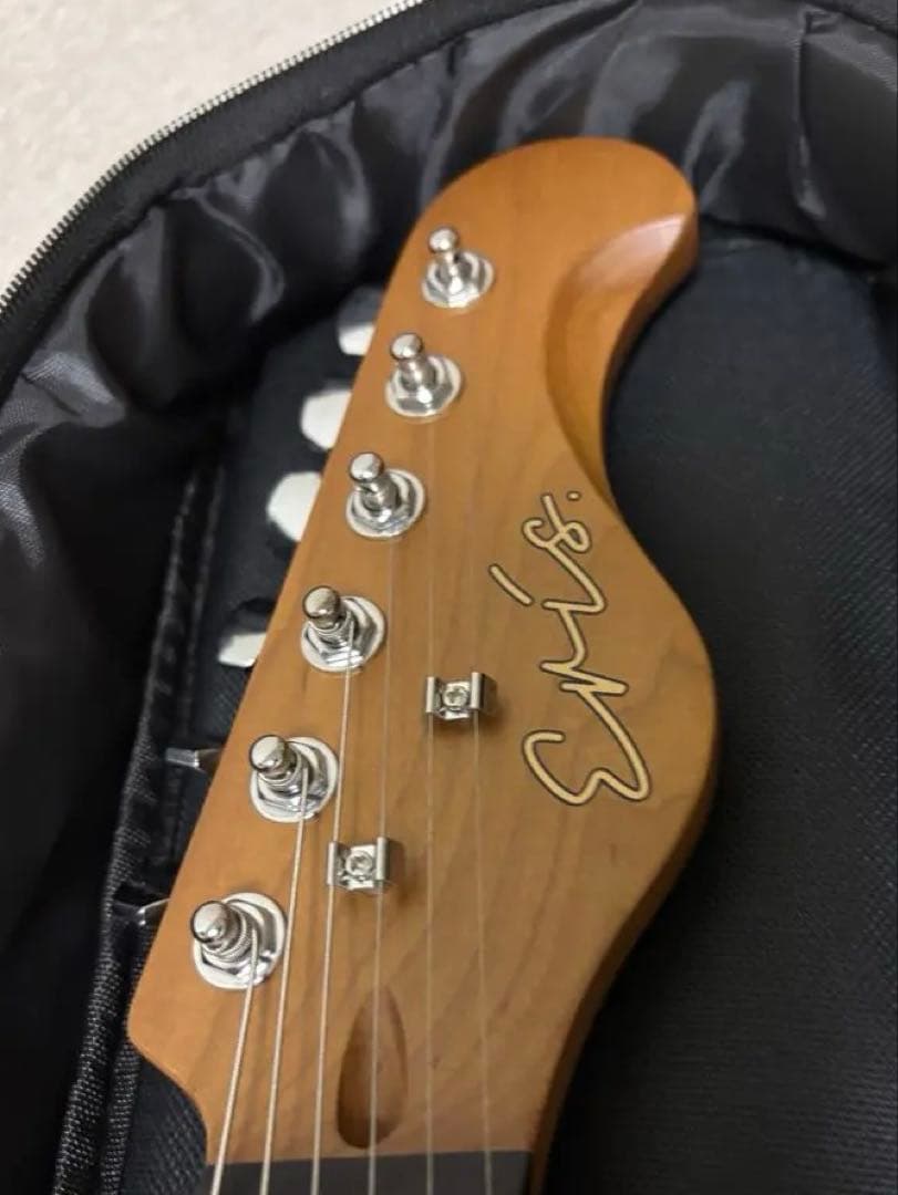 【最終価格】島村楽器　エレキギター（べっ甲ブラック） ギターケースストラップ付き
