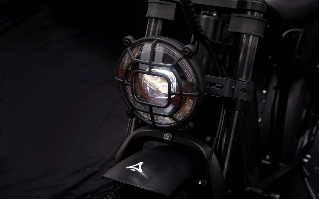 【本日限定最安価格】MOVE 電動アシスト自転車 CAVET II