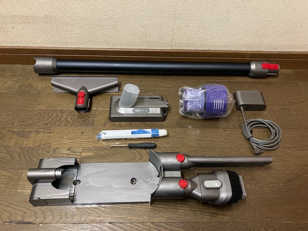 dyson SV12 コードレスクリーナー 一式 バッテリー 新