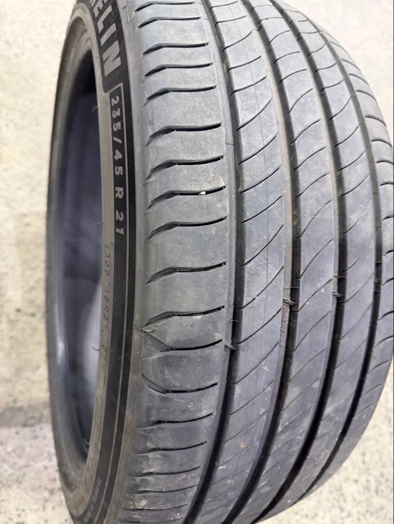 Tomozosan 235/45R21 ミシュランタイヤ　1本