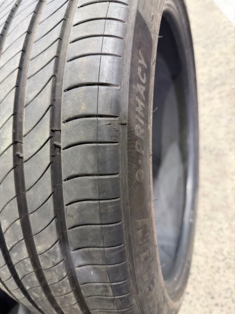 Tomozosan 235/45R21 ミシュランタイヤ　1本