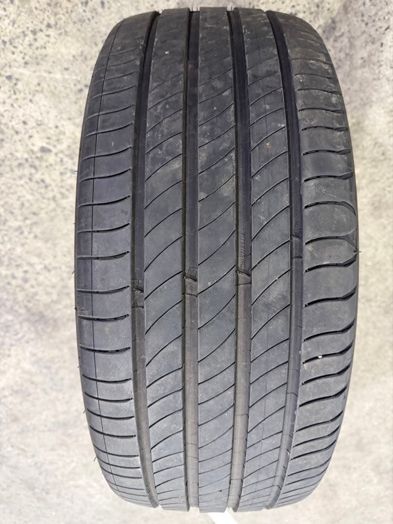 Tomozosan 235/45R21 ミシュランタイヤ　1本
