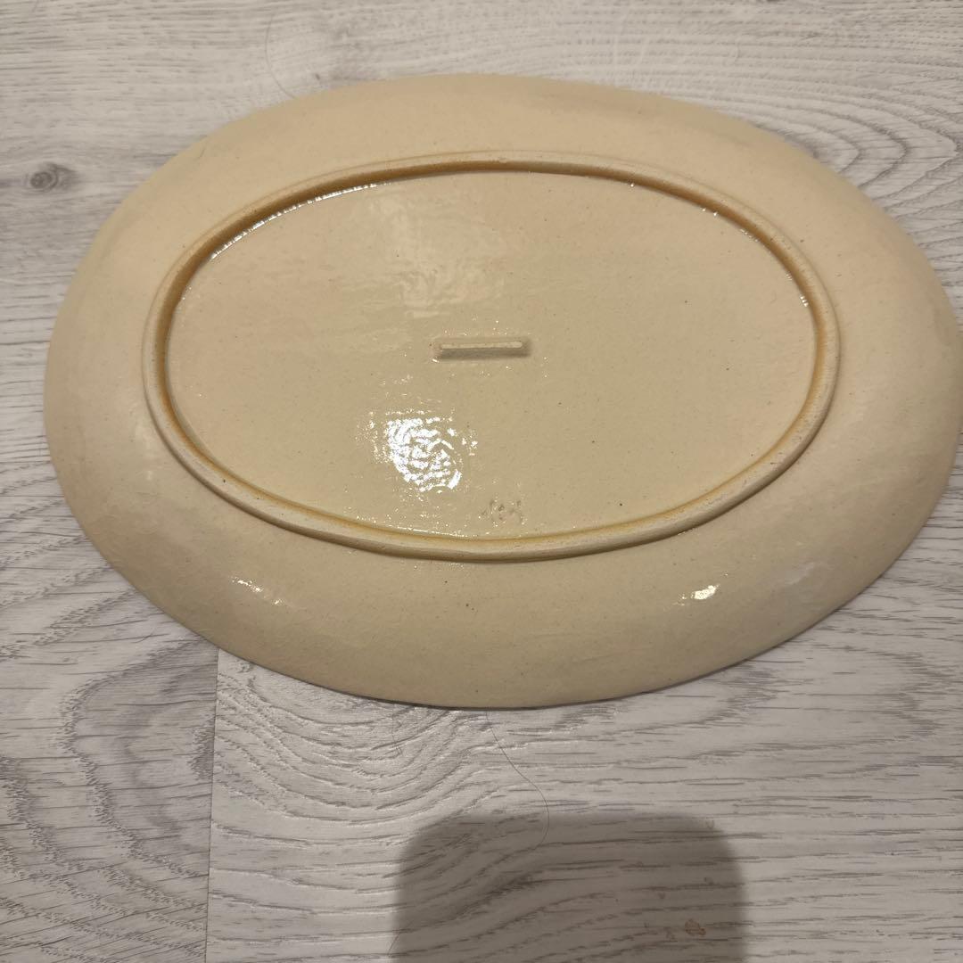 金本さんのタコデザイン 陶器オーバルプレート