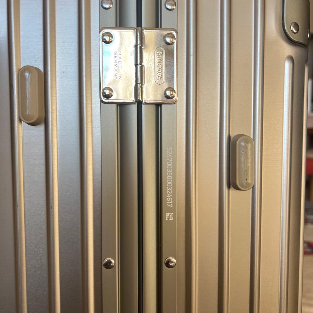RIMOWAチタニウムトパーズ67L e-Tag（生産終了モデル）