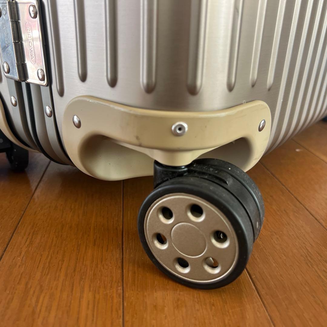 RIMOWAチタニウムトパーズ67L e-Tag（生産終了モデル）