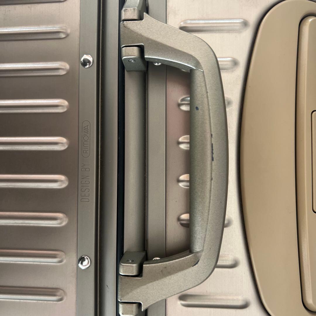 RIMOWAチタニウムトパーズ67L e-Tag（生産終了モデル）