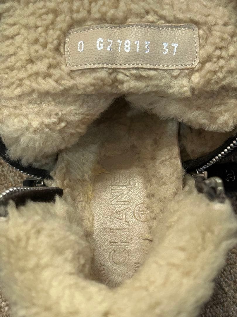 CHANELシャネル ムートンボアショートブーツこげ茶系レザー　マトラッセ 37