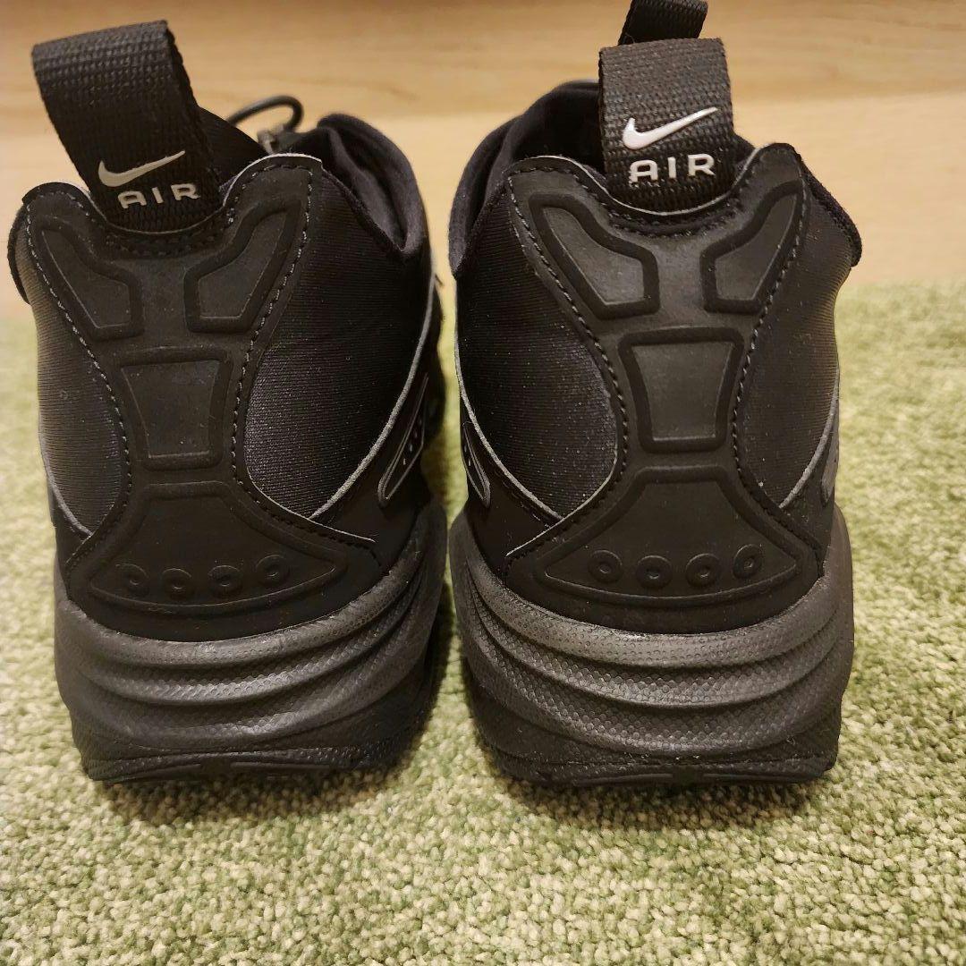 NIKE WMNS AIRMAX SNDR【27.5】