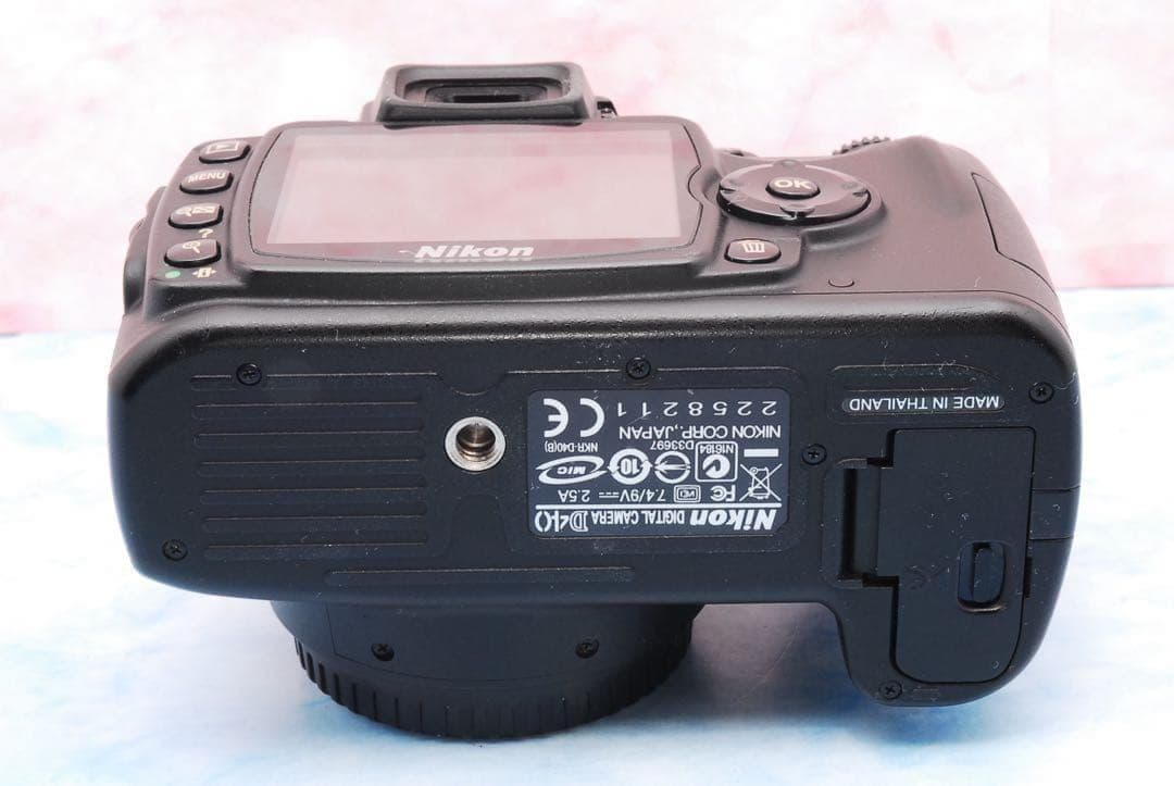 ニコン D40★入門セット★一眼レフカメラ★S数少！★望遠レンズ付Wレンズ