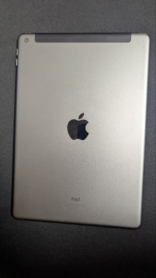iPad 第8世代 Wi-Fi + Cellular 32GB 本体のみ