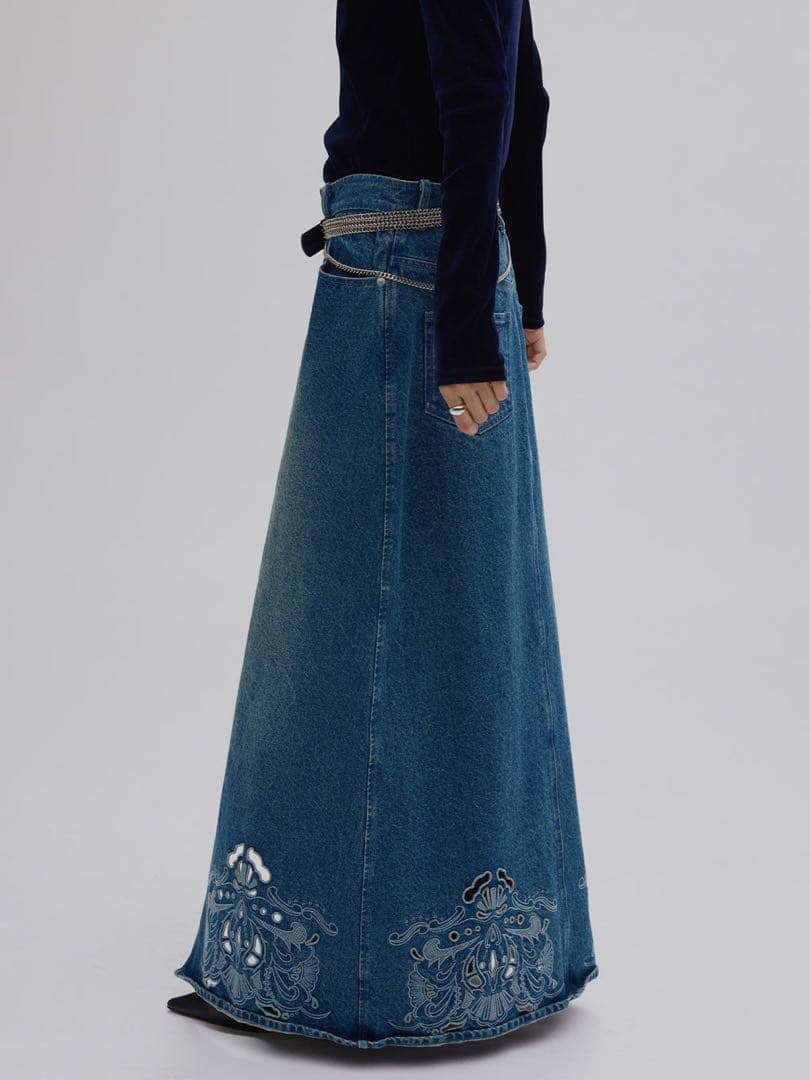 スカート UND CUTWORK EMBROIDERY DENIM SKIRT