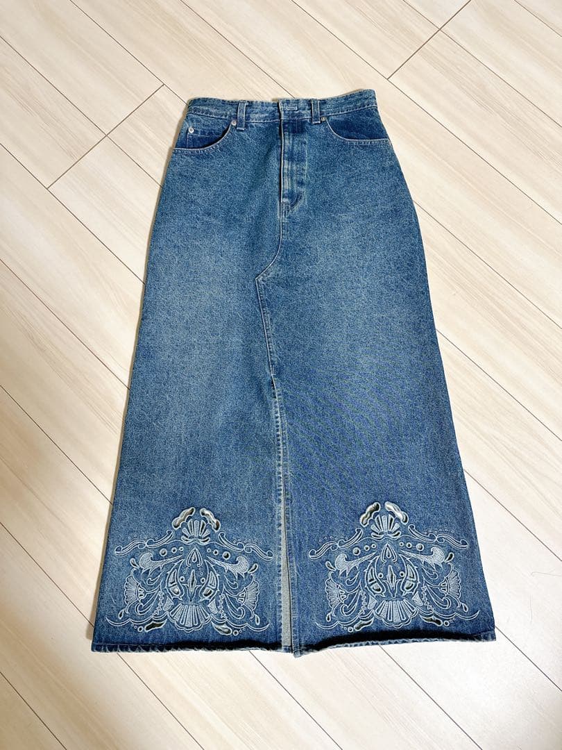 スカート UND CUTWORK EMBROIDERY DENIM SKIRT