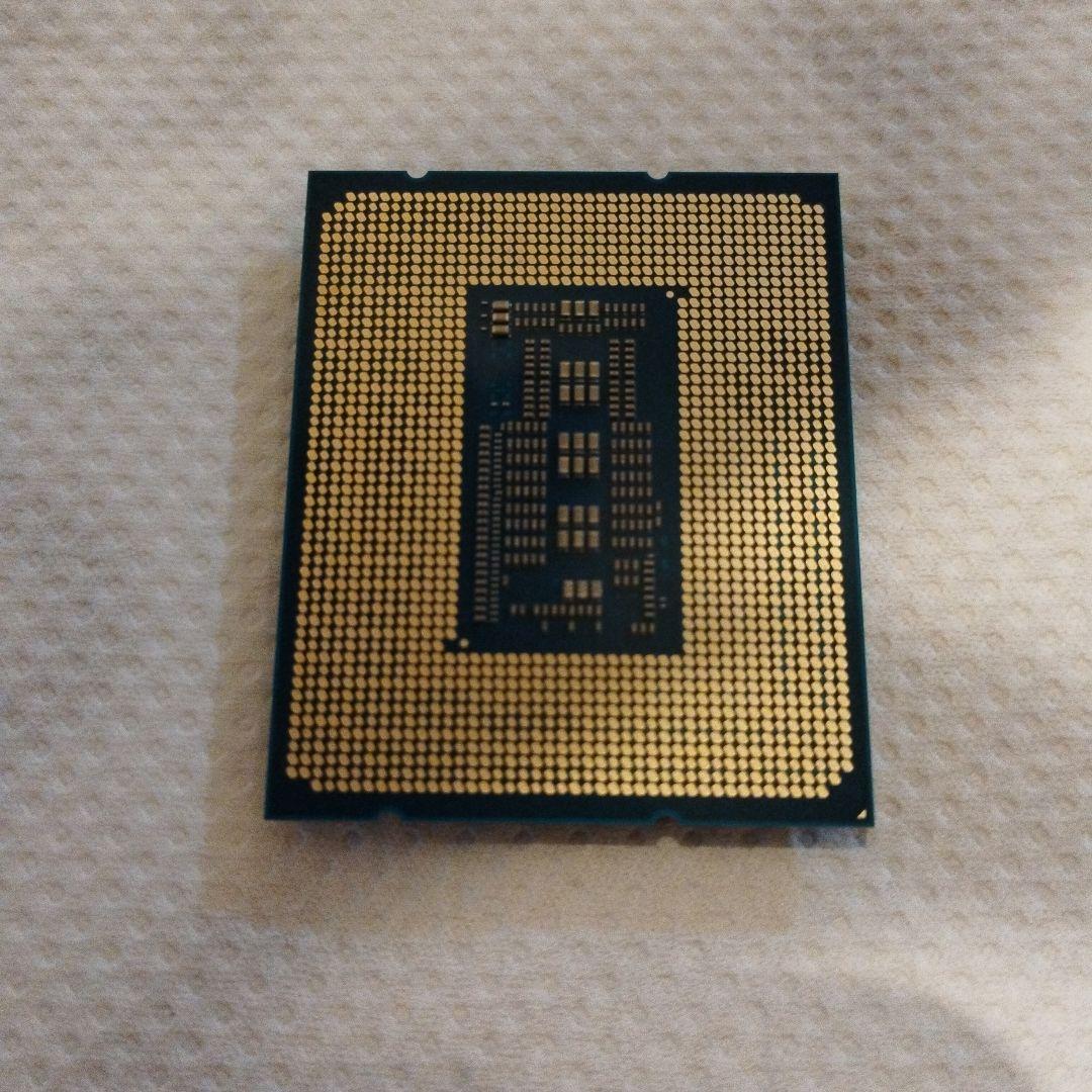 CPU intel i7-13700 CPU
